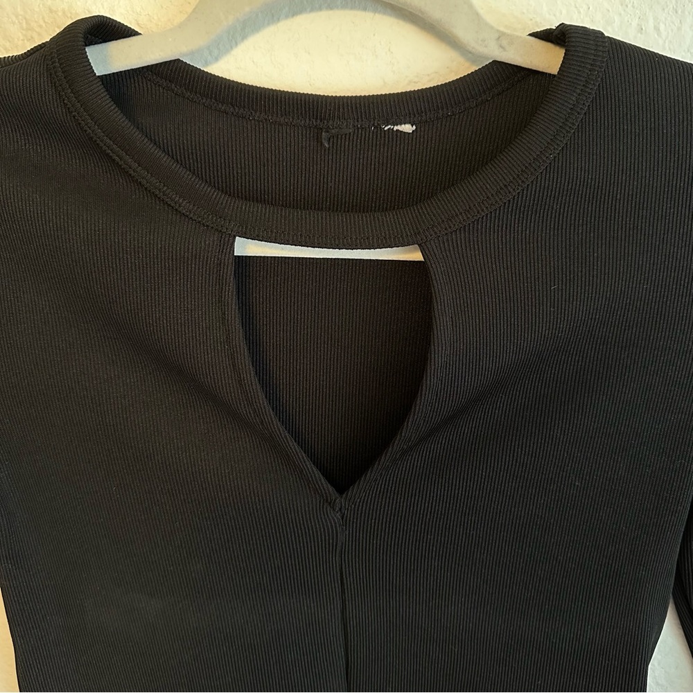 H&M BLACK CUT OUT RIBBED LONG SLEEVE